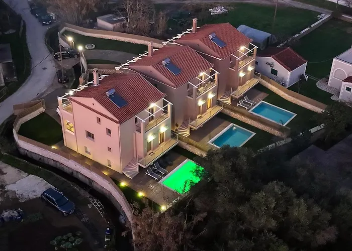 Efilenia Luxury By Nestivo Hospitality
