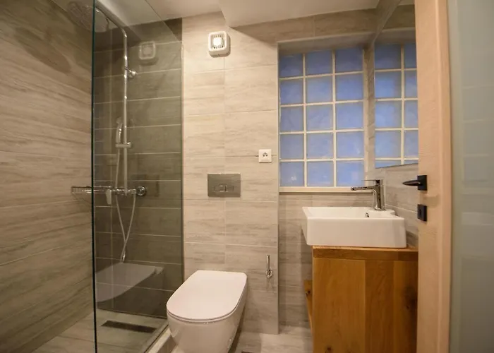 Efilenia Luxury By Nestivo Hospitality * コントカリ
