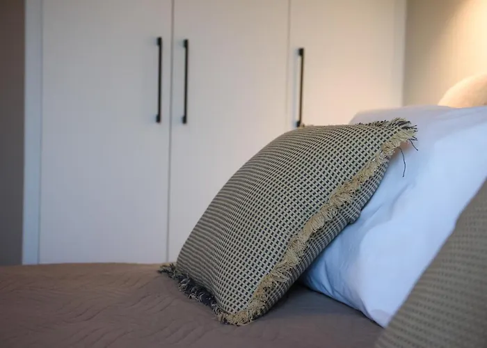 Efilenia Luxury By Nestivo Hospitality コントカリ